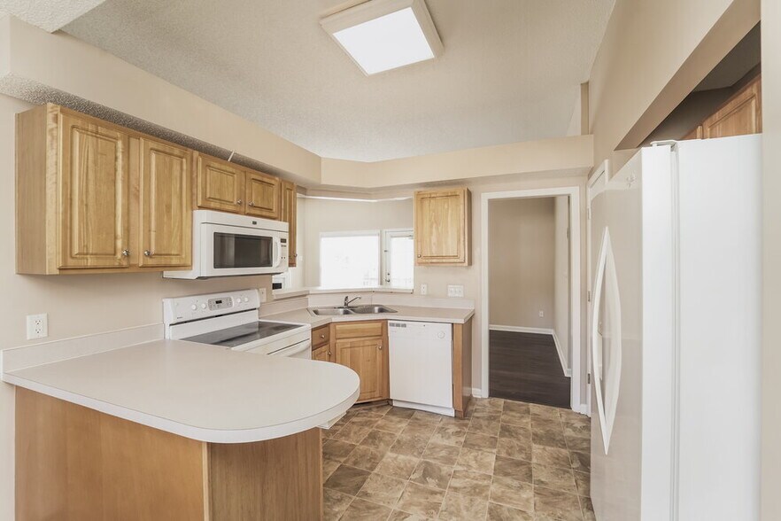 Building Photo - 1231 Piney Church Rd