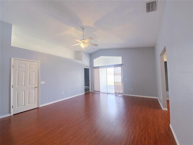 Building Photo - 445 Savanna Pointe St
