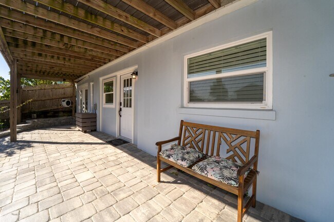 Building Photo - 5455 Pelican Way