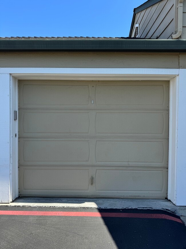 Building Photo - 582 Elk Ridge Way