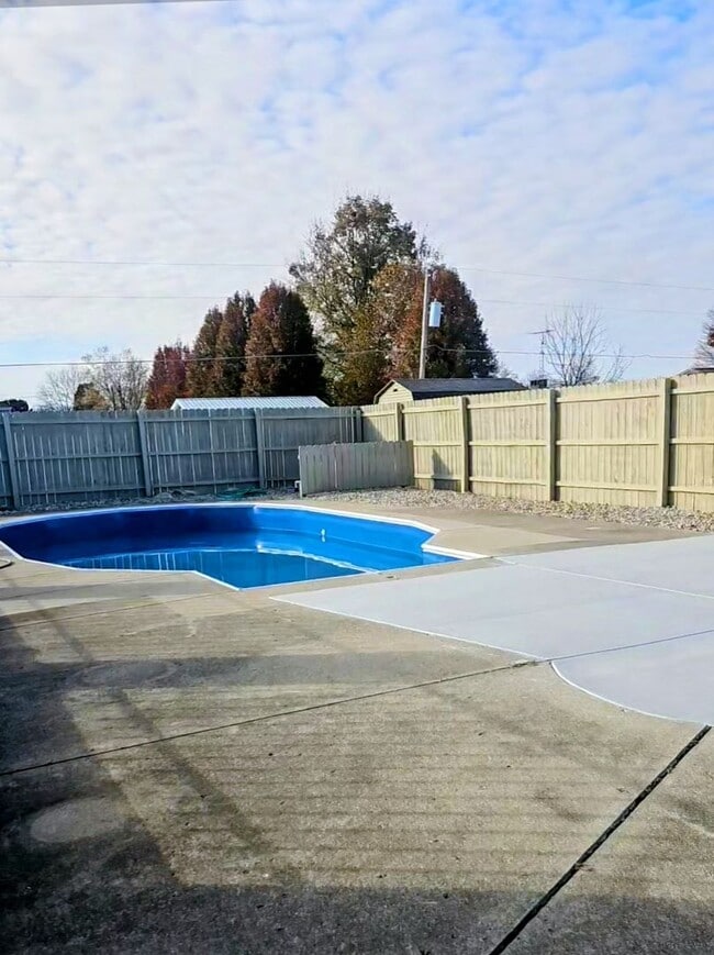 Building Photo - Family Friendly Home With Pool In Greensburg, IN