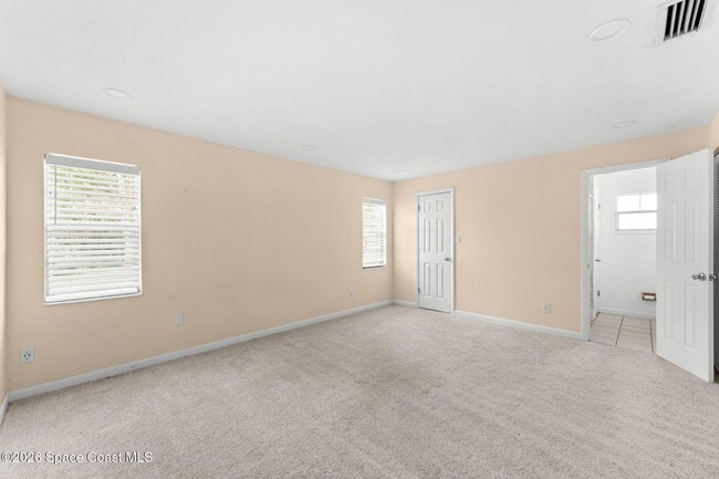 Building Photo - 247 Saldon Ln