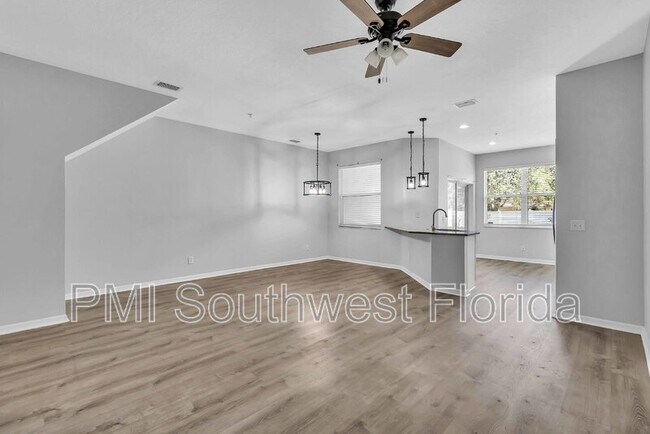 Building Photo - 3959 Yellowstone Cir