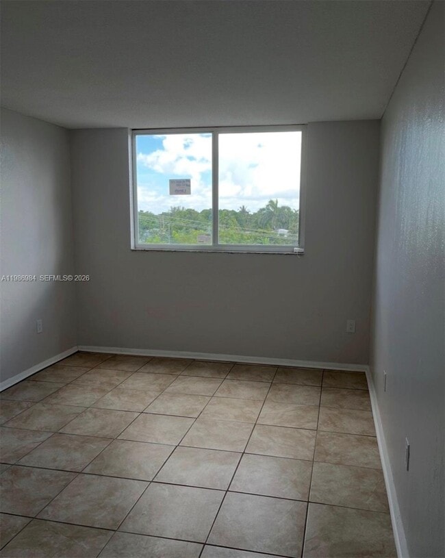 Building Photo - 1251 NE 108th St