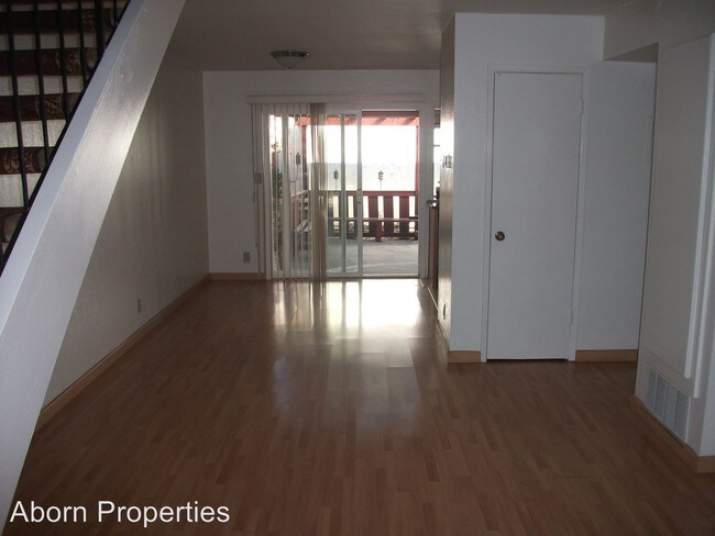 Building Photo - 3 br, 1.5 bath House - 2210 Amberwood Lane