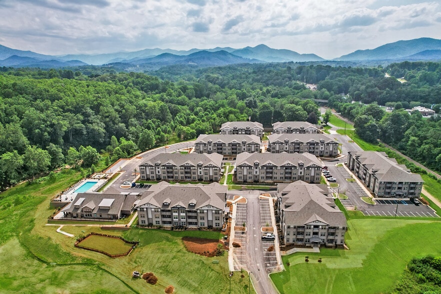 Building Photo - The Hominy