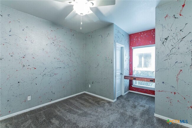 Building Photo - 1603 Neuberry Cliffe