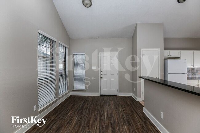Building Photo - 4213 Amy Dr