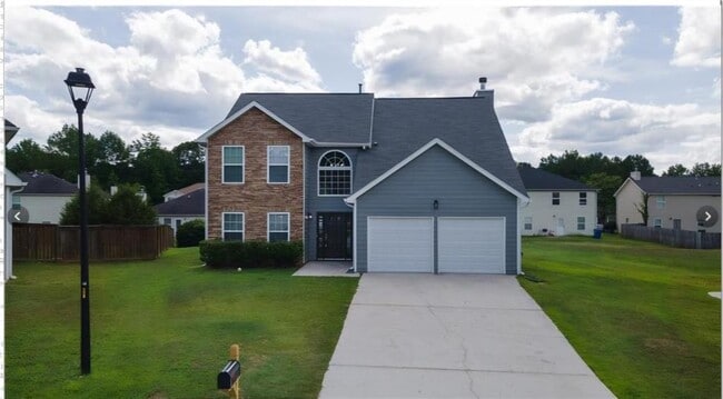 Building Photo - 833 Marie Trce