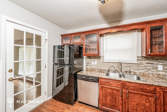 Building Photo - 5268 Goldmar Dr