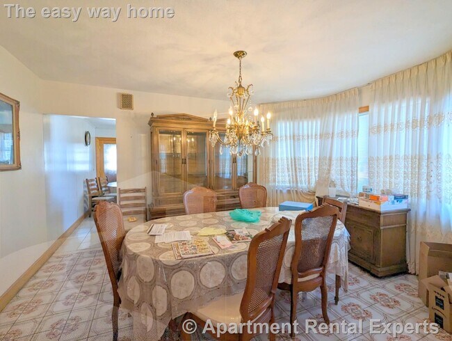 Building Photo - 71 Pennsylvania Ave