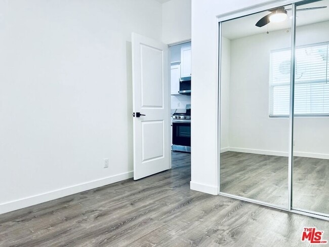 Building Photo - 247 S Catalina Ave