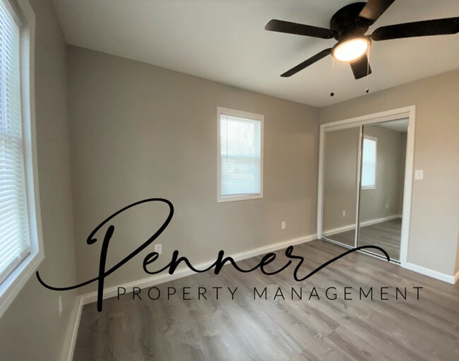 Building Photo - 11305 Lewis Ave