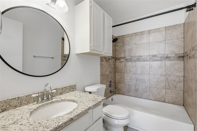 Building Photo - 2505 Wedglea Dr