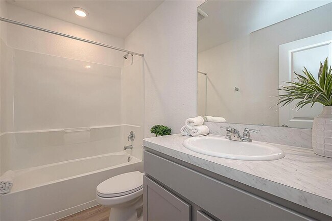 Building Photo - 26818 Wilderye Cv Ln