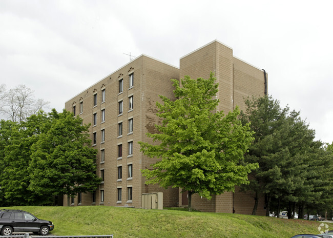 Building Photo - Jefferson Manor