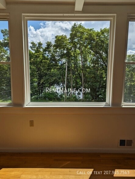 Building Photo - 54 Penobscot St