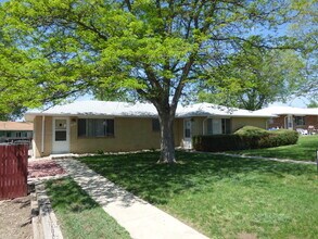 Building Photo - 2 Bed/1 Bath Duplex in Longmont