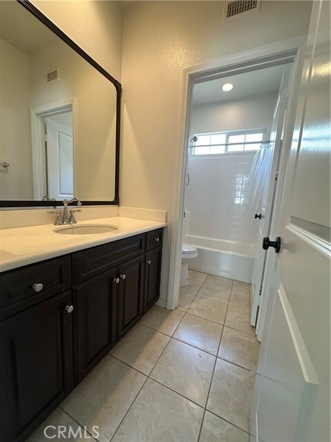 Building Photo - 3224 S Bethany Paseo