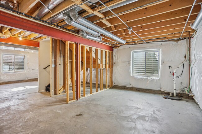 Building Photo - 1672 Glenbrooke Ln