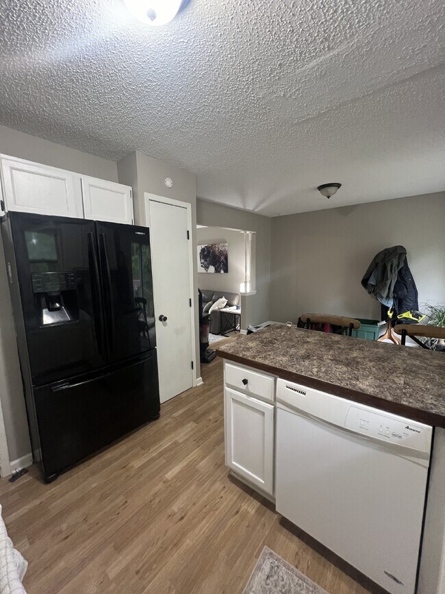 Building Photo - 103 Pleasant View Dr