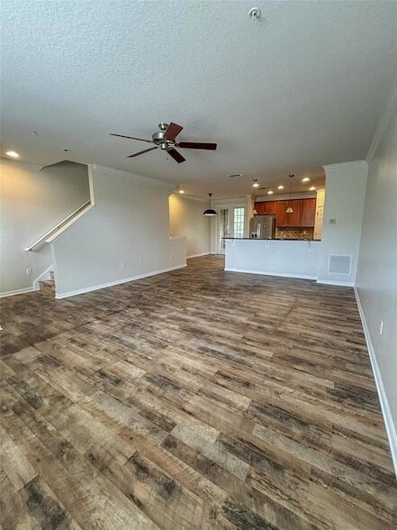 Building Photo - 691 Pensacola Ln