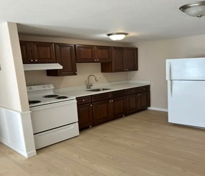 Building Photo - 297 Ashland Ave