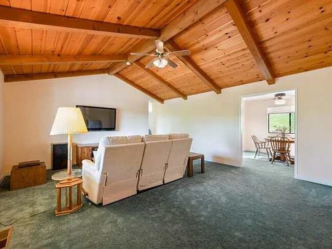 Building Photo - 3 bedroom, 2 bath home in Lake Wildwood, P...