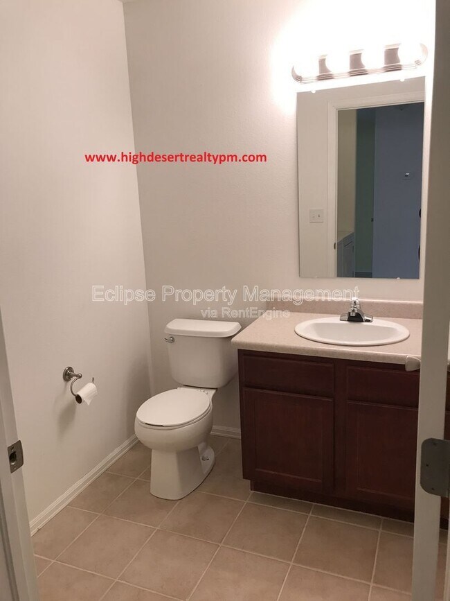 Building Photo - 2463 1/2 Theresea Lane