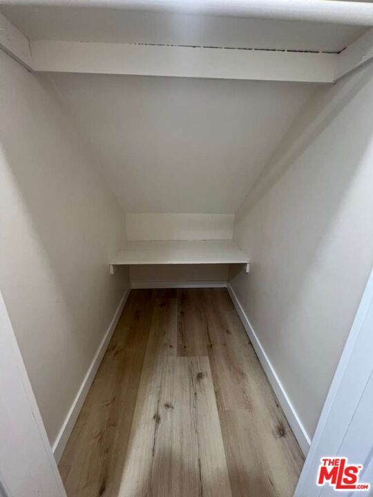 Building Photo - 853 S Bedford St