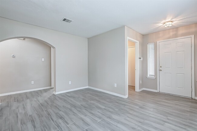 Building Photo - 10822 Cane Grove Ln