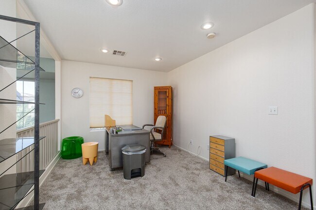 Building Photo - Fully Furnished Home in Green Valley Ranch – Move-In Ready