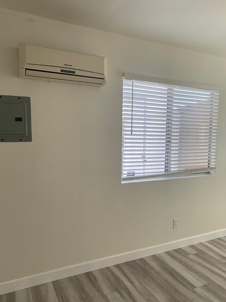 Building Photo - 4302 Muscatel Ave