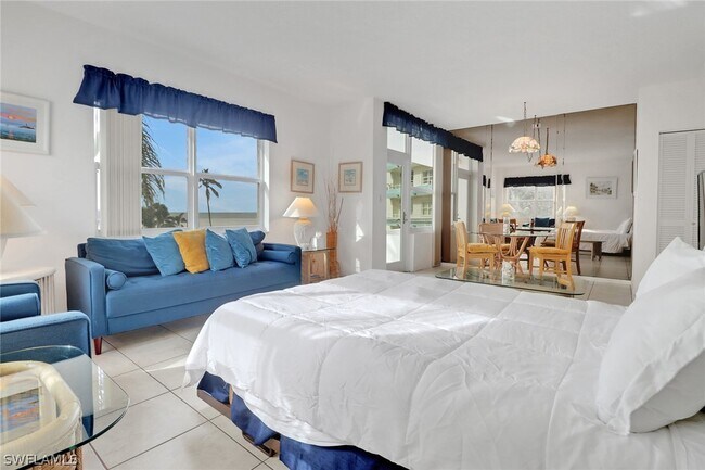 Building Photo - 220 Seaview Ct