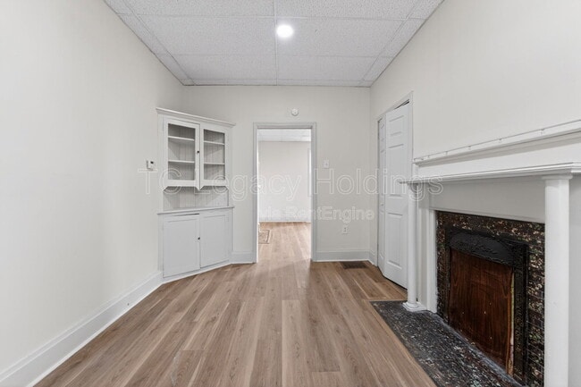 Building Photo - 281 View Ave