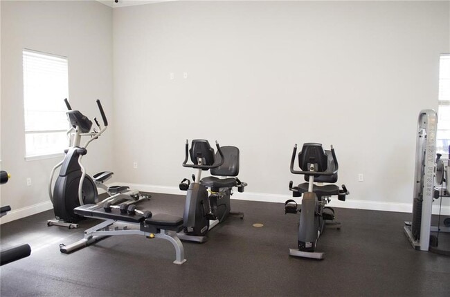 Building Photo - 6448 S Goldenrod Rd