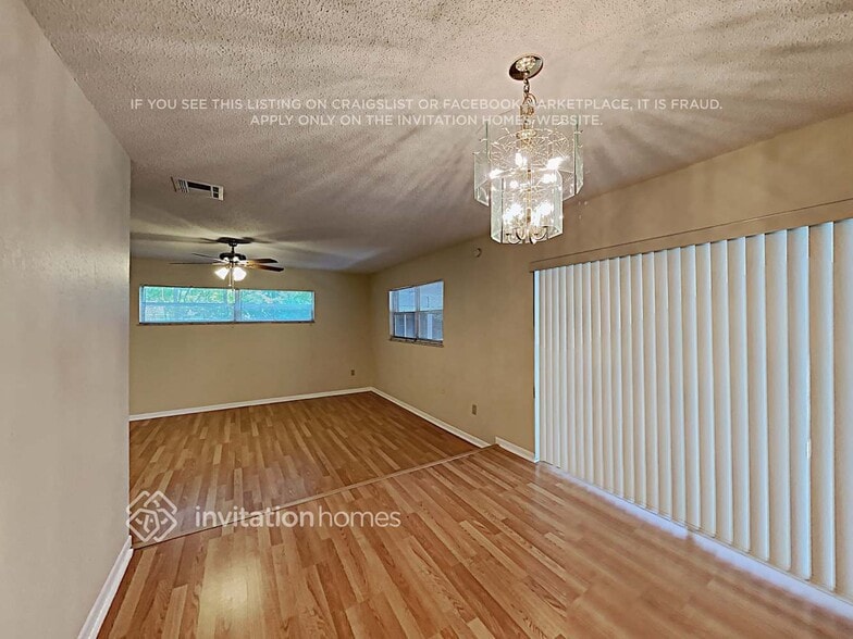 Building Photo - 617 Banderas Ave