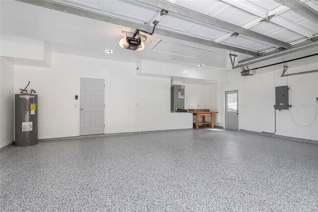 Building Photo - 4859 Augusta Ave