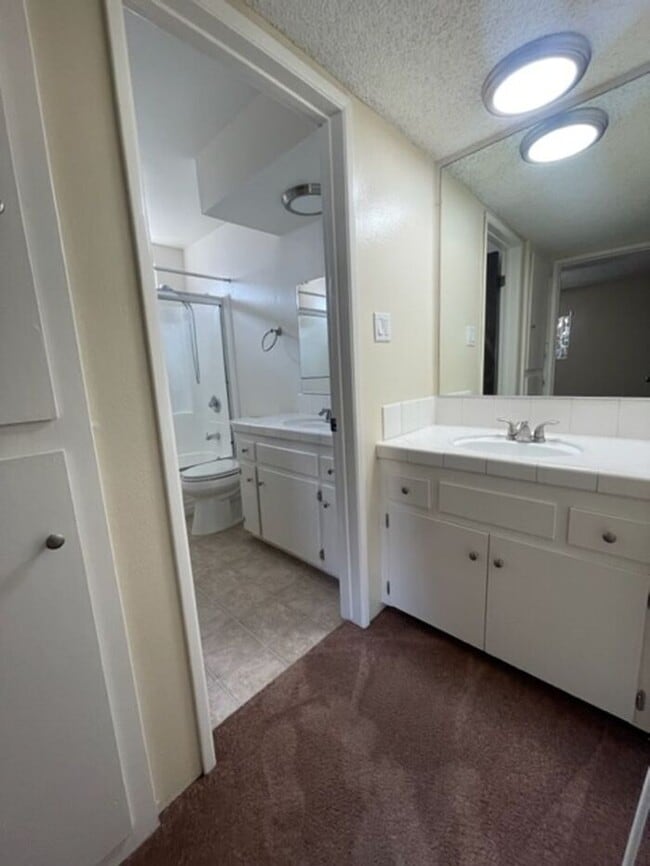 Building Photo - Downey UPPER One Bedroom with Parking, Fir...
