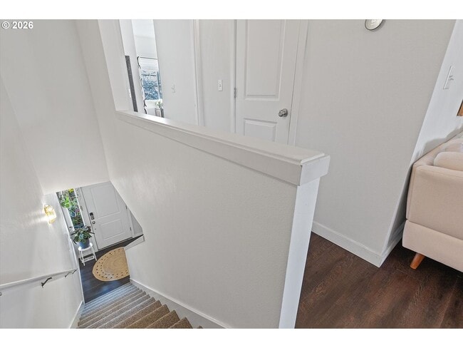 Building Photo - Spacious 3 Bedroom Townhome with Stainless Steel Appliances, Attached Garage & Open Layout