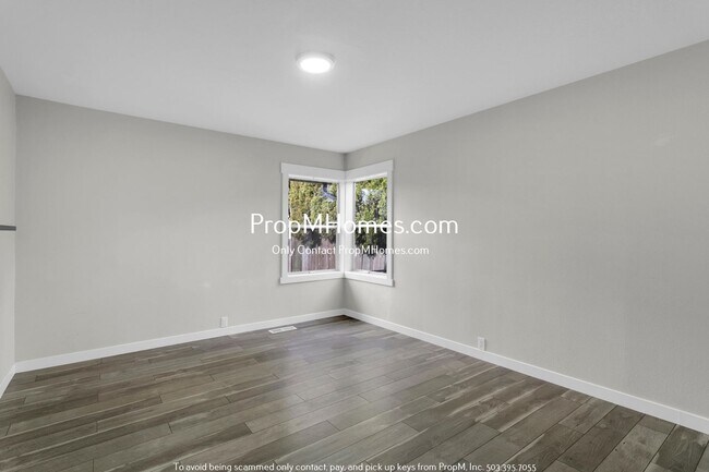 Building Photo - Updated Three Bedrom Home in Brentwood-Darlington!