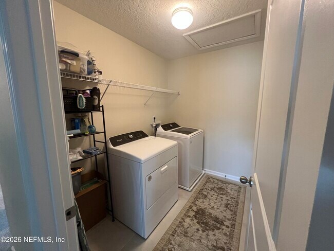 Building Photo - 5030 Big Pine Dr