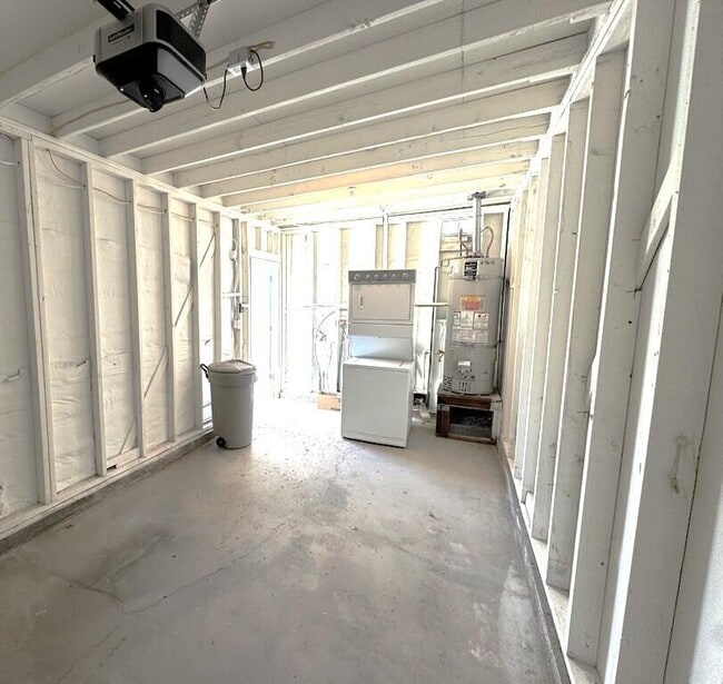 Building Photo - 837 N Calle De Pinos