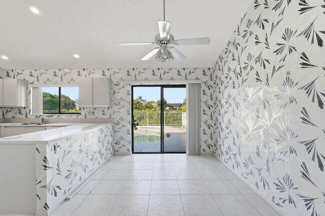 Building Photo - 9476 El Clair Ranch Rd
