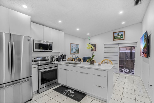 Building Photo - 7117 W 30th Ln