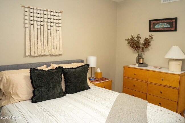 Building Photo - 4313 N 28th St