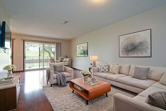 Building Photo - Condo on the St. Croix River