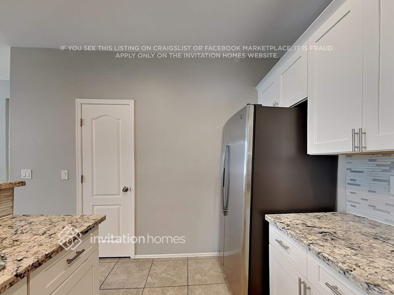 Building Photo - 3942 E Yeager Dr