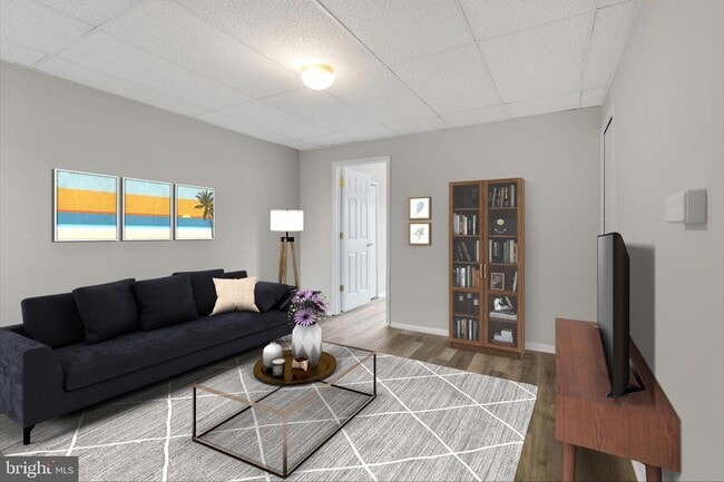 Building Photo - 1528 S 10th St