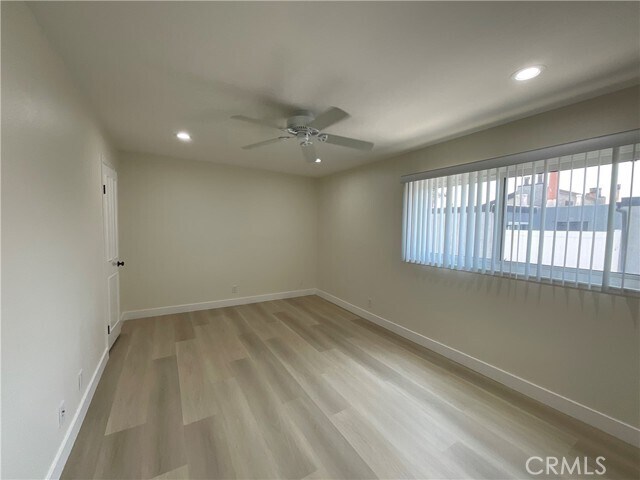 Building Photo - 2641 Santa Ana Ave